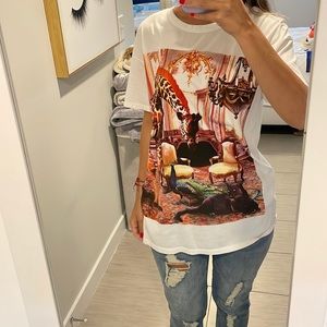 Love this Zara tshirt! Super comfy and cute. Looks like new.